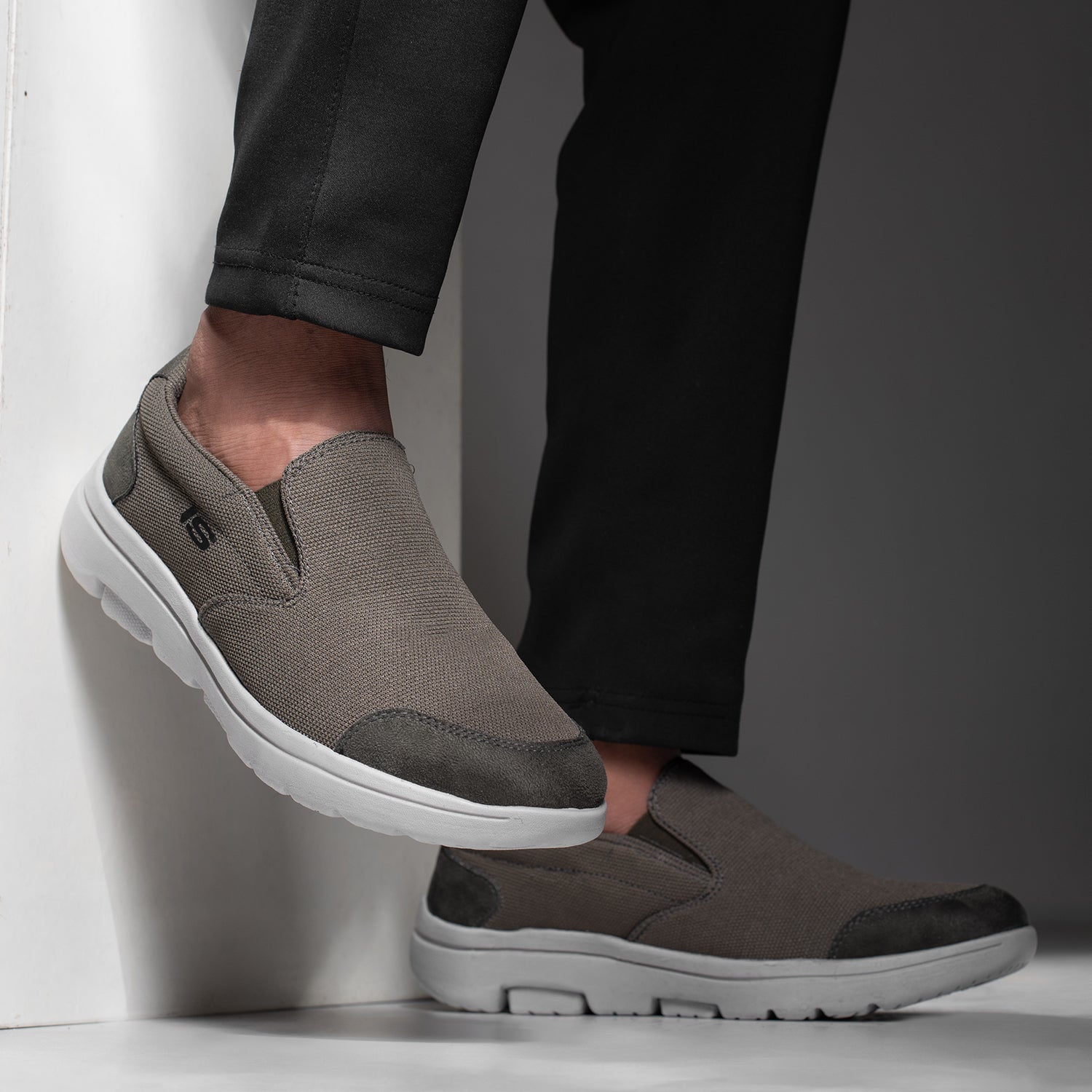 Cush Lite Men Sketcher