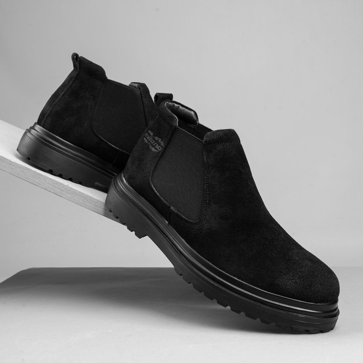 Reversed Chamois Boots