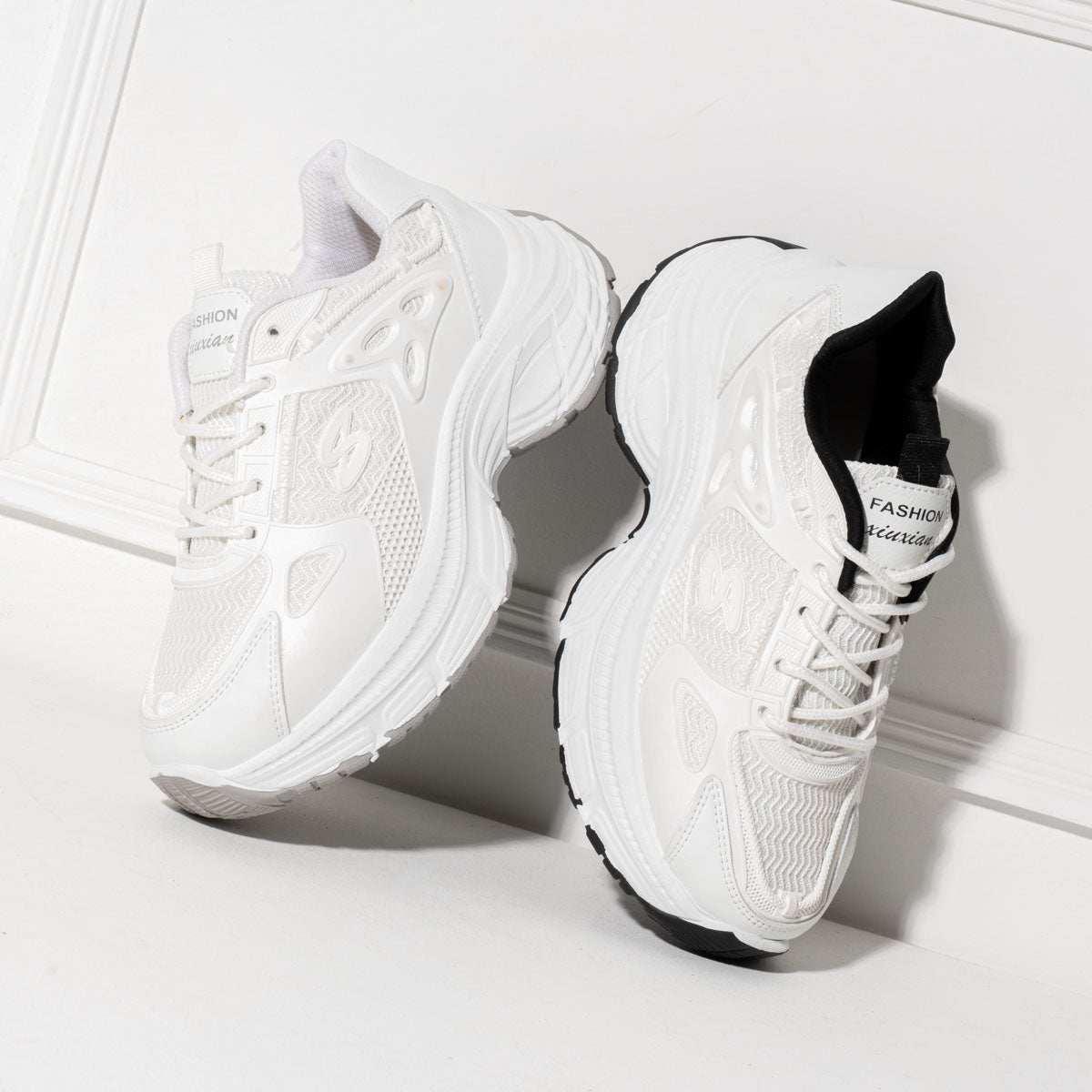 Glow Walk Women’s Sneaker