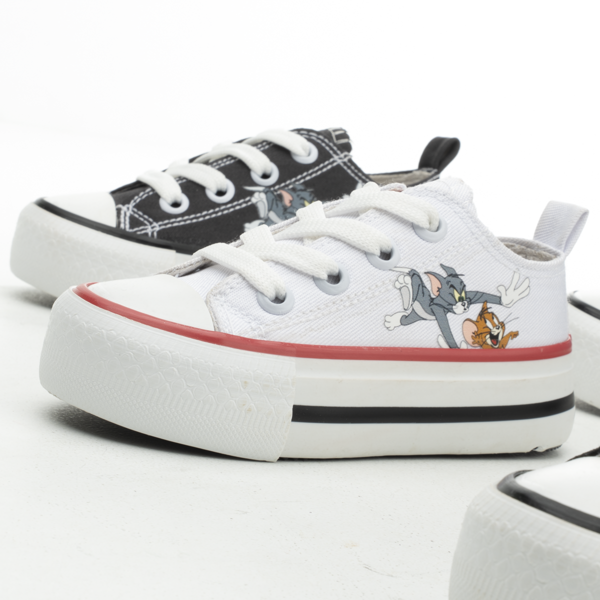 Tom & Jerry Converse
