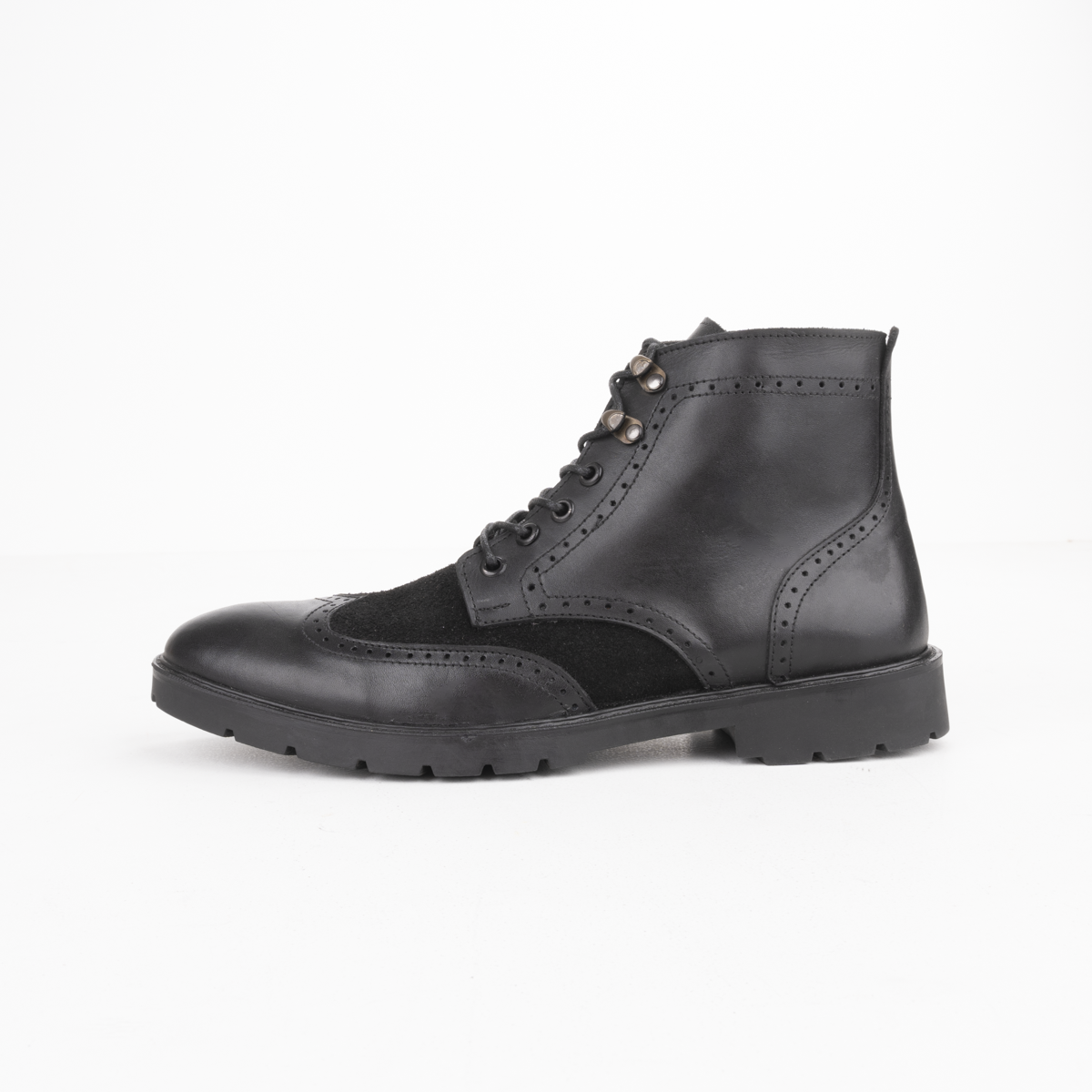 Genuine leather Boots M26