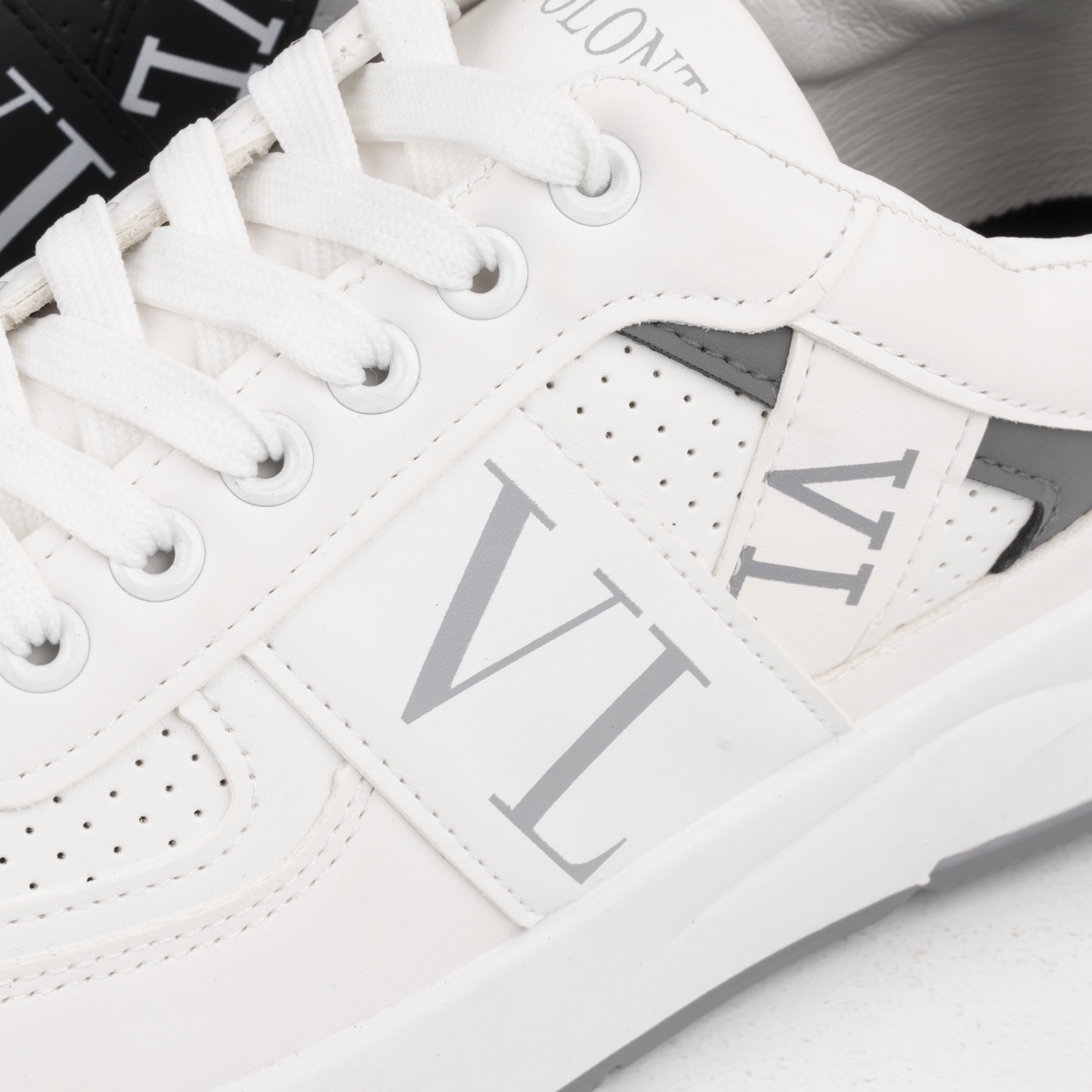 Men’s Sneakers G005