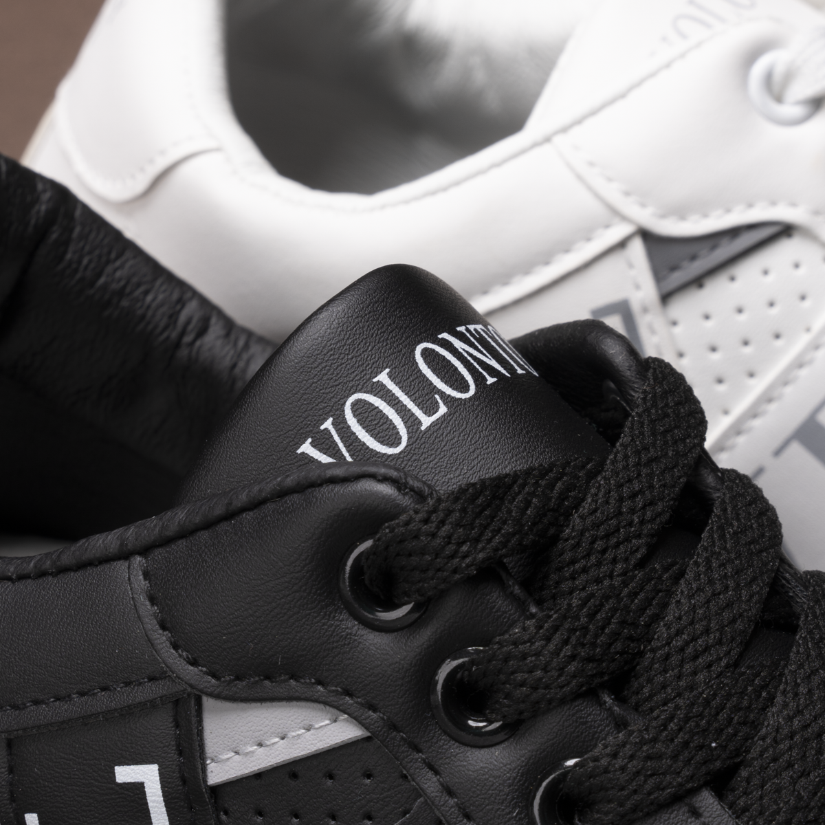 Men’s Sneakers G005