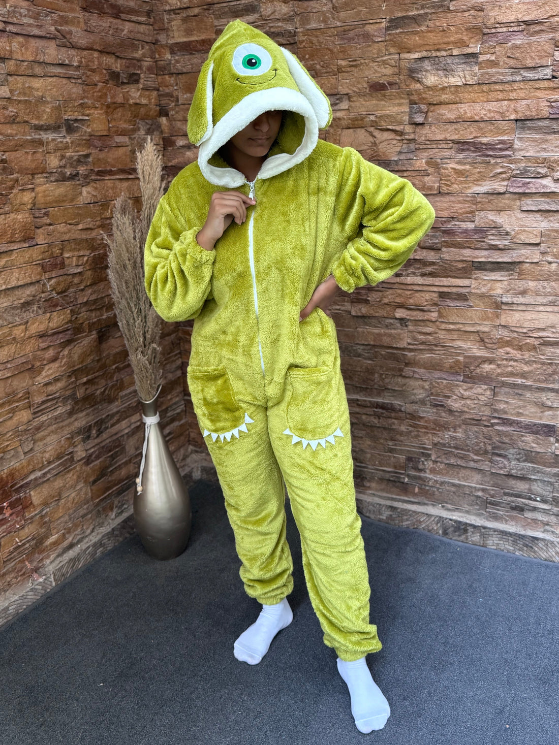 Unisex Monsters Korty